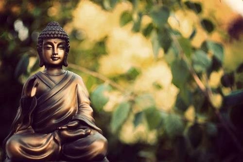 Đức Phật day về: Nhân quả đẹp, xấu, nghèo, sang hàn của phụ nữ