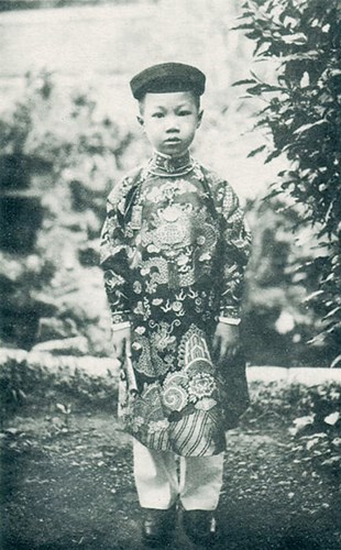 Ảnh hiếm về thời thơ ấu của Hoàng đế cuối cùng của Việt Nam