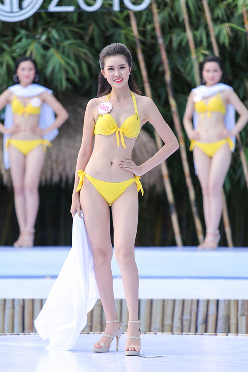 Dàn người đẹp Hoa hậu VN khoe ba vòng nóng bỏng với bikini