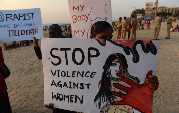 Đây là 1 trong rất nhiều vụ cưỡng bức nạn nhân nữ làm dư luận Ấn Độ hết sức phẫn nộ.