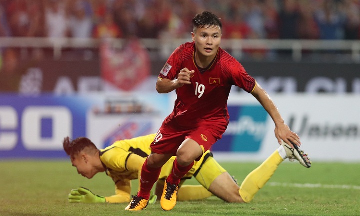 Quang Hải trở thành Cầu thủ xuất sắc nhất AFF Suzuki Cup 2018.