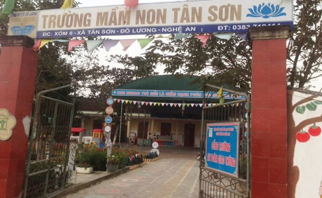 Trường mầm non Tân Sơn, nơi xảy ra sự việc.