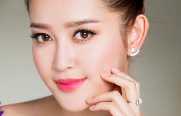 su-khac-nhau-trong-phong-cach-trang-diem-a-au-71_grande
