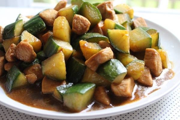 20873-chicken-breast-with-cucumber-stir-fry-8-of-9