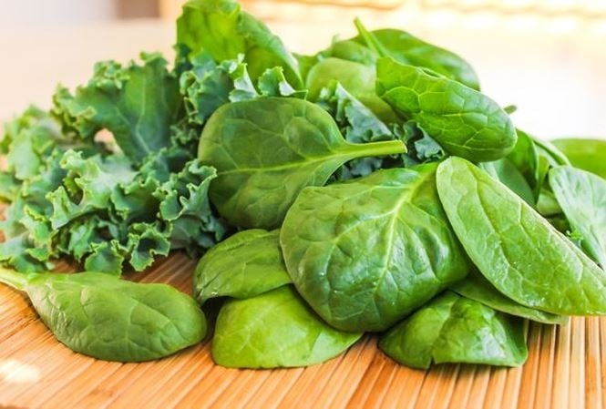 5611_80255342dark_leafy_greens_kale_and_spinach1_GSDS