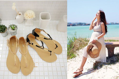 Sandals thường được mẹ bầu yêu thích sử dụng vào mùa hè vừa thoáng mát, vừa lịch sự