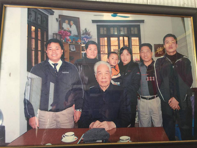 Cố Tổng Bí thư Đỗ Mười và gia đình ông Yên.