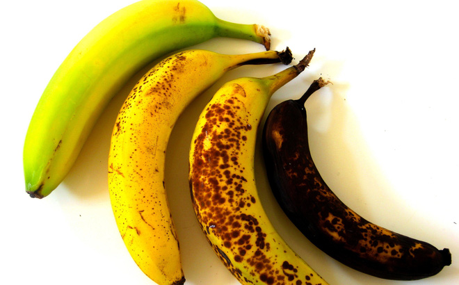 bananas1-1488269742228-73-0-1980-3072-crop-1488269795206