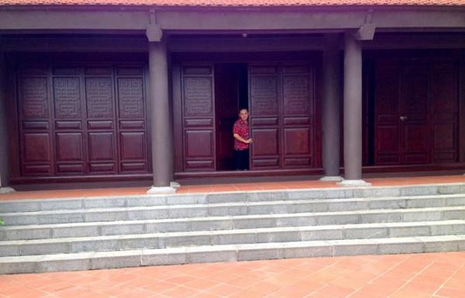Ngoài căn nhà khang trang, hiện đại tại Hà Nội, nghệ sĩ Xuân Hinh còn có một căn nhà cổ trị giá bạc tỷ ở quê nhà Bắc Ninh.    