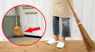 Đặt chổi ở đâu mặc kệ nhưng chớ dại đặt vào 4 'điểm kị' trong nhà, cẩn thận làm phận ý thần Tài