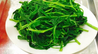 Bất kể rau luộc hay xào chỉ cần thêm vài giọt chanh vào nồi là rau xanh mướt, ngon giòn sần sật