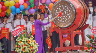 Sáng 1/9, học sinh toàn quốc tựu trường chuẩn bị cho năm học mới 2020-2021