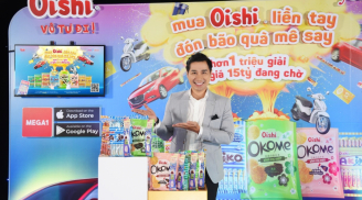 Ăn Snack, 2 khách hàng trúng xe Piaggio Liberty