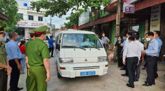 Hưng Yên cách ly khẩn cấp 53 giáo viên, học sinh vì một nam sinh mắc Covid-19,