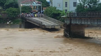 Tin phụ nữ ngày 11/10: Phóng viên TTXVN bàng hoàng nhớ lại phút ám ảnh cầu Thia sập cuốn trôi đồng nghiệp