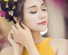 Cách dạy con gái trở thành một quý cô