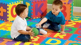 Tính đố kỵ của trẻ- cha mẹ nên làm gì?