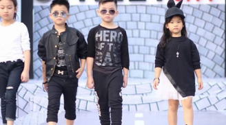 Phát sốt với gu thời trang phong cách của hotboy nhí được nhiều người yêu mến