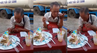 Clip: Nhói lòng hình ảnh cụ ông bán vé số móm mém ăn bánh sinh nhật bị bỏ thừa