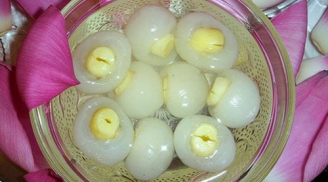 Cách nấu chè hạt sen thơm ngon chuẩn vị nhất giúp thanh mát ngày hè