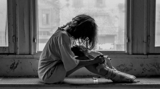 Già vờ có bầu lừa cưới người yêu giàu có, ai ngờ lâm vào cảnh đường cùng đầy bế tắc, bi thảm