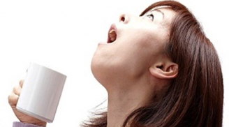Sai lầm chết người khi dùng nước muối súc miệng kiểu này quá nhiều người mắc