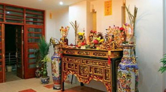 Gia đình sẽ ngày càng lụi bại, làm ăn không ngóc đầu lên được, hay bất hoà nếu bàn thờ để vị trí này