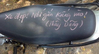 Thầy giáo “bá đạo” viết chữ kín yên xe học sinh… nhắc nhở luật giao thông
