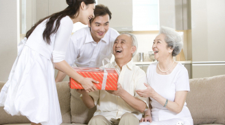 Top 3 con luôn hiếu thảo với cha mẹ, sống giàu tình cảm với mọi người nên đi đâu cũng được yêu quý