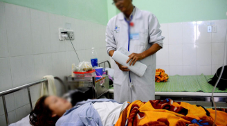 Vụ cô giáo mầm non bị phụ huynh đánh thủng màng nhĩ: Lời trần tình trái chiều; cô giáo phải hủy đám cưới