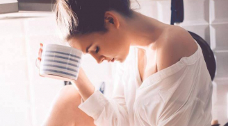 Nếu có thể, xin đừng gặp đúng người quá sớm, muộn một chút để cả phần đời còn lại chỉ có mình em