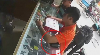 Đi mua đồ, nam thanh niên 'tiện tay cầm hộ' ví của người khác