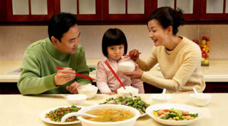 Chiều con là tự “dập tắt tương lai con”, đây là 5 điều QUÝ HƠN VÀNG bé lớn lên sẽ “BIẾT ƠN” cha mẹ