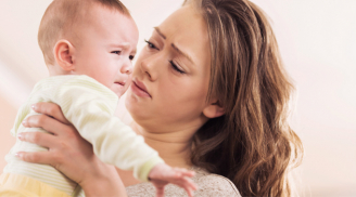 Mẹ vẫn cố chấp duy trì 4 thói quen sau, chẳng trách dù dỗ thế nào, con vẫn khóc đến tận sáng sớm