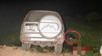 Thót tim cảnh xe Ford Everest lao xuống ao trong tích tắc nhưng diễn biến sau đó mới khiến tài xế 'xanh mặt'