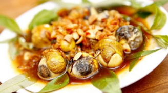 Trứng cút xào với thứ này ngon đậm đà ai cũng khen tấm tắc