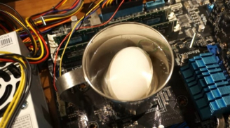 Anh chàng 'nổi như cồn' vì dùng CPU máy tính để nướng thịt, pha cà phê