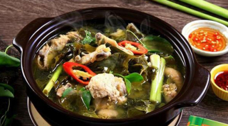 Canh gà lá giang lạ miệng thơm ngon, ăn hoài không chán