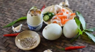 Mẹo chọn mua trứng vịt lộn ngon, không bị già, 10 quả chuẩn cả 10