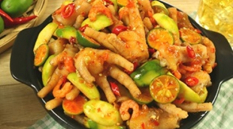 Mẹ đảm làm chân gà sốt thái vừa thơm ngon lạ miệng, cả nhà ăn hoài không chán