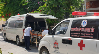 Sập giàn giáo trong lúc xây nhà, 4 người rơi từ tầng 2 xuống trọng thương