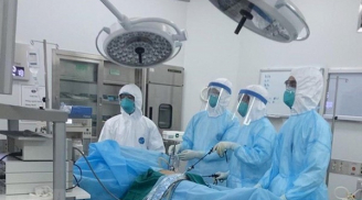 Tin mới nhất về sức khỏe của phi công nhiễm Covid-19: Tập thở bằng phổi