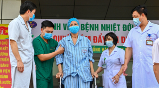 Bác sĩ tiết lộ chi phí điều trị cho bác gái bệnh nhân 17 sau gần 3 tháng nhiễm Covid-19
