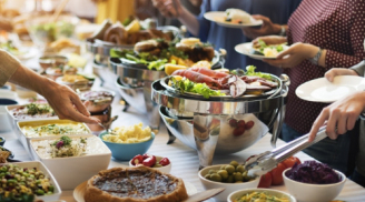 Kinh nghiệm đi ăn buffet không bao giờ lo thiệt, ăn được nhiều món ngon chất lượng