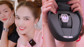 Mấy ai như cặp 'chủ - tớ' nhà Ngọc Trinh: Phó tổng mặc bà ba quê kiểng, trợ lý đeo đồng hồ 4,5 tỷ