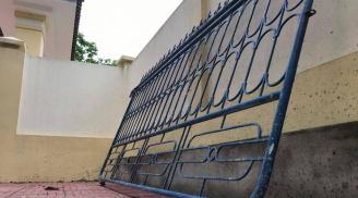 Thêm một vụ cổng trường sập, đè trúng chân học sinh