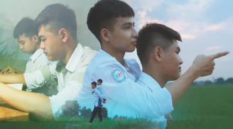 Thiếu 0,25 điểm, đôi bạn 10 năm cõng nhau đến trường ở Thanh Hóa tạm thời chia xa