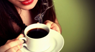 Nhiều người cho rằng 'mùa đông uống rượu và cafe là làm ấm cơ thể': Đúng hay sai?