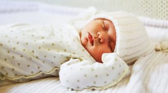 Bé 3 tháng tuổi 'say nắng' giữa mùa đông, mẹ hối hận vì đã làm việc này với con