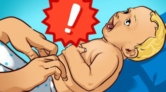 Cù lét để con cười là hành động cực kỳ nguy hiểm: Cha mẹ nên ngừng ngay